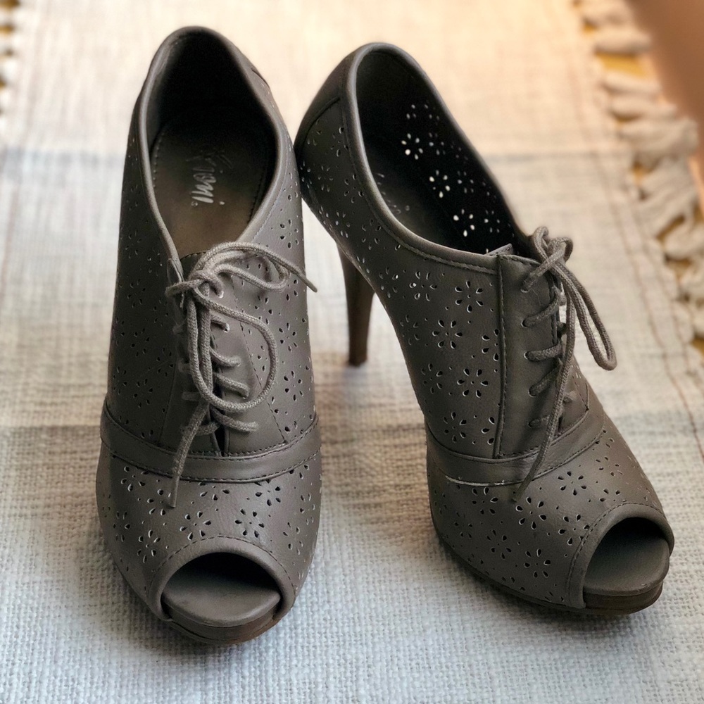 FIONI Oxford Stiletto Peep Toe